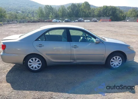 2005 Toyota Camry Le из США, поврежденный, VIN 4T1BE32K55U572753